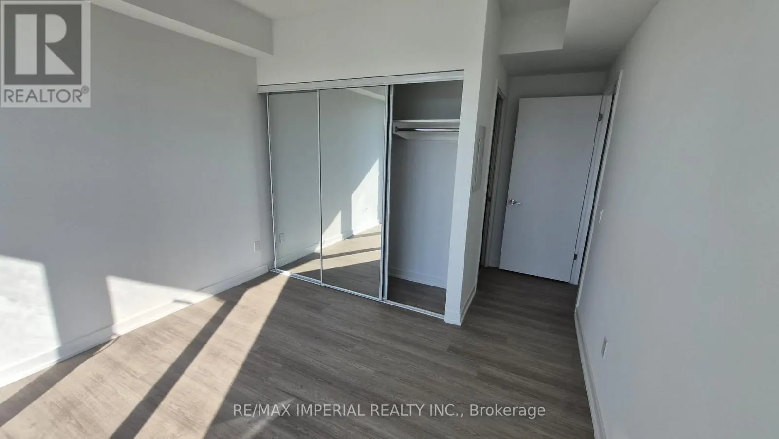 819 - 8188 YONGE STREET S