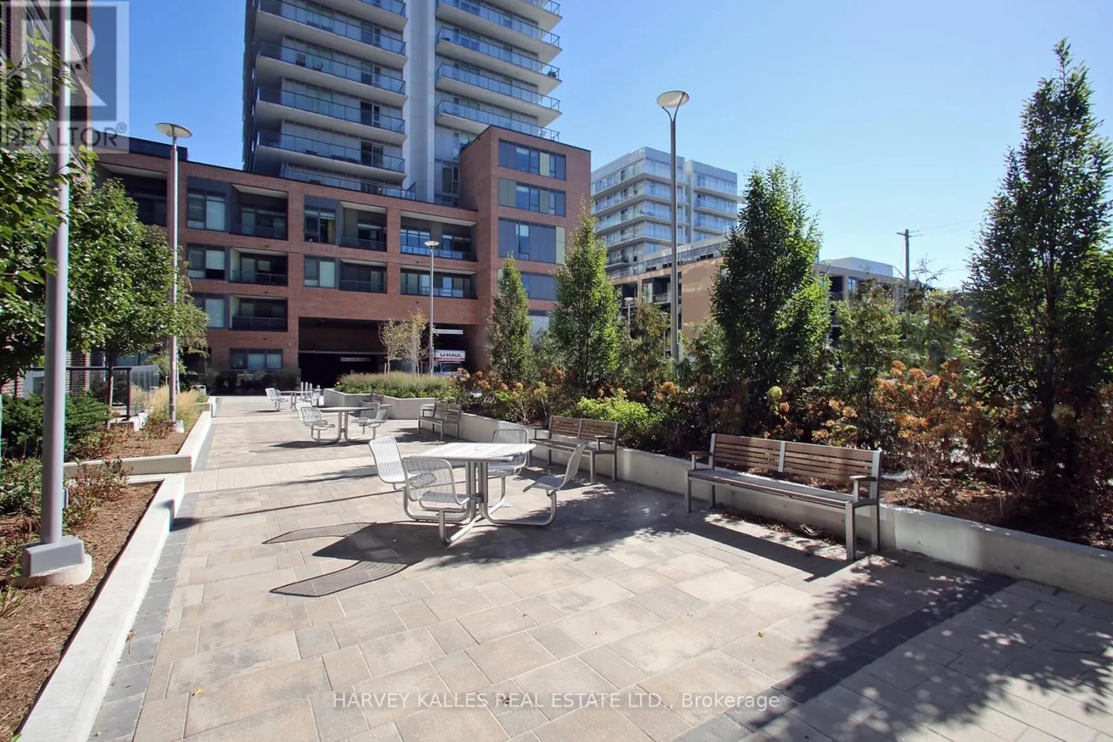 305 - 185 DEERFIELD ROAD