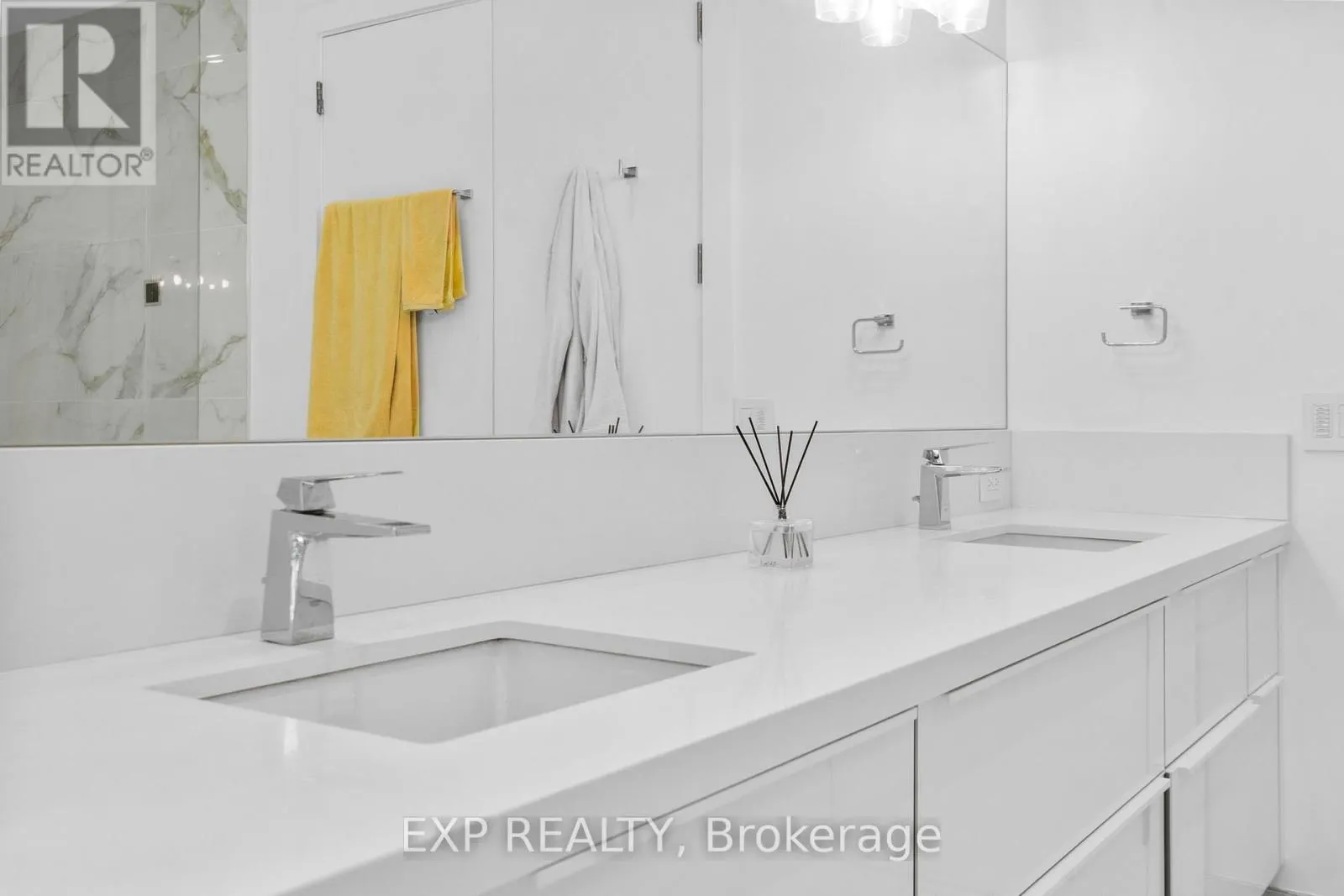 8 CACHET PARKWAY