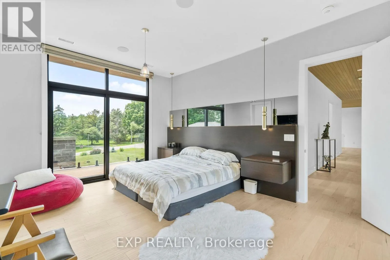 8 CACHET PARKWAY