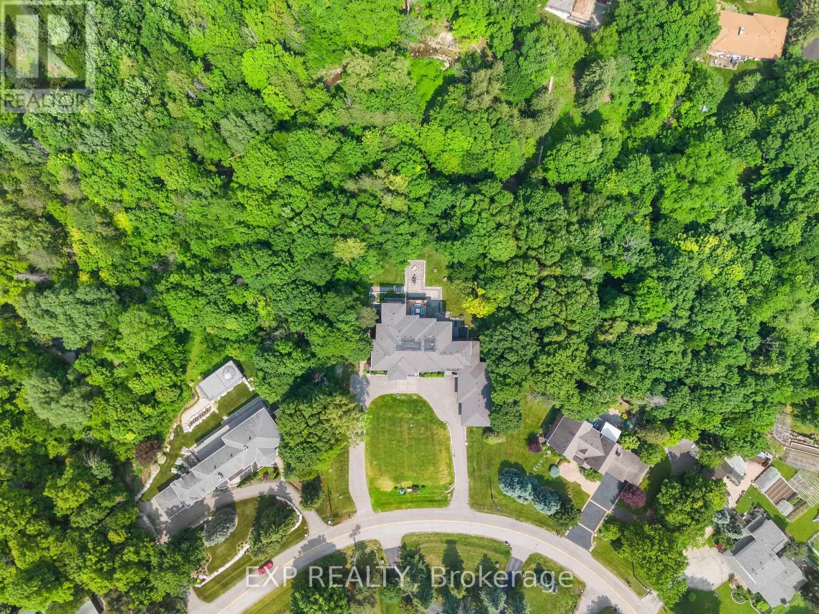 8 CACHET PARKWAY