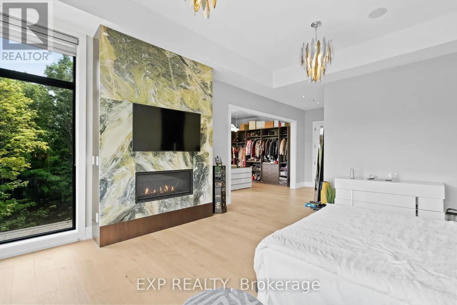 8 CACHET PARKWAY