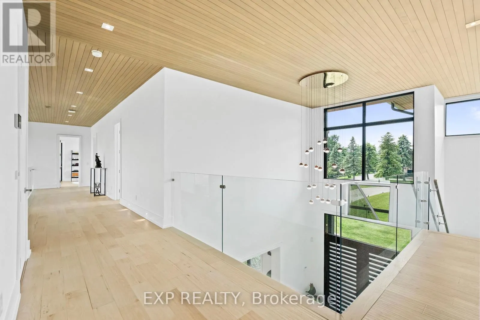 8 CACHET PARKWAY