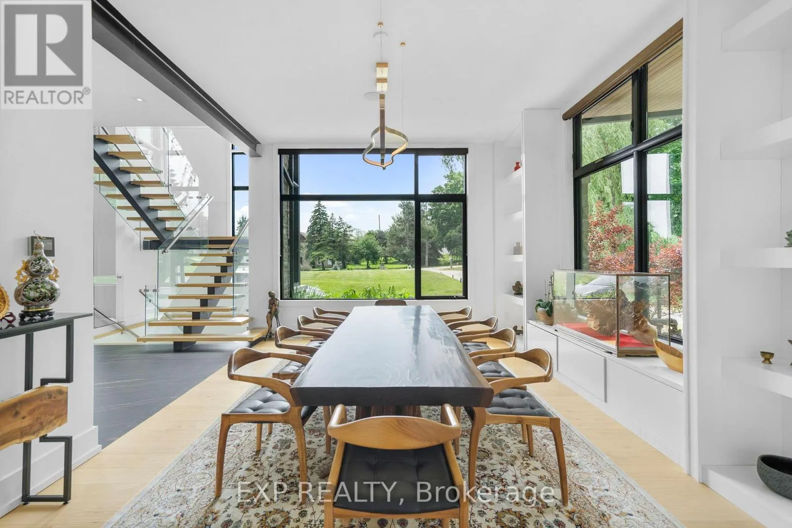 8 CACHET PARKWAY