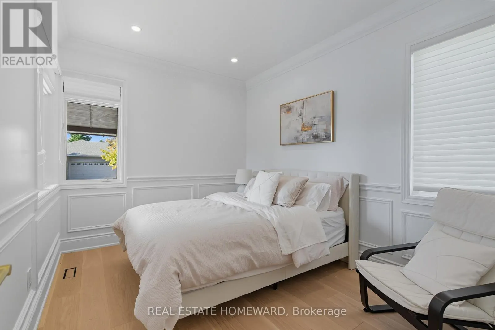 11 LOON HARBOUR WAY