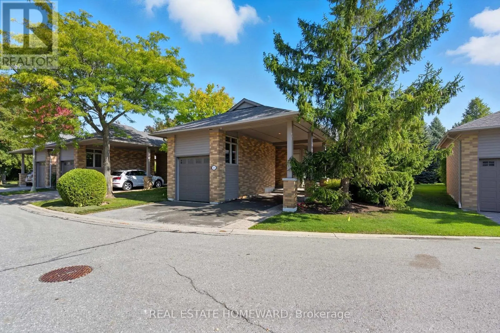 11 LOON HARBOUR WAY