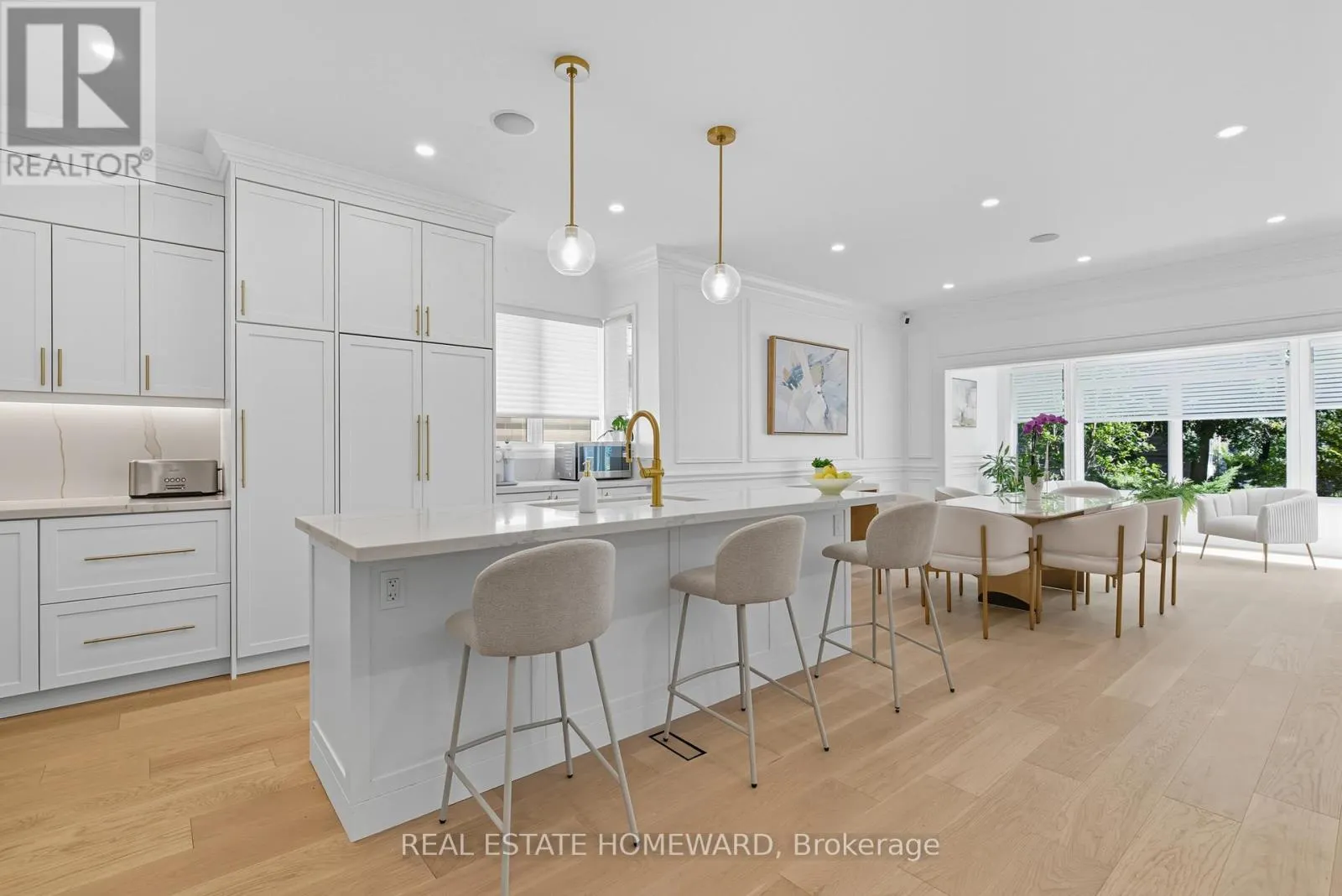 11 LOON HARBOUR WAY