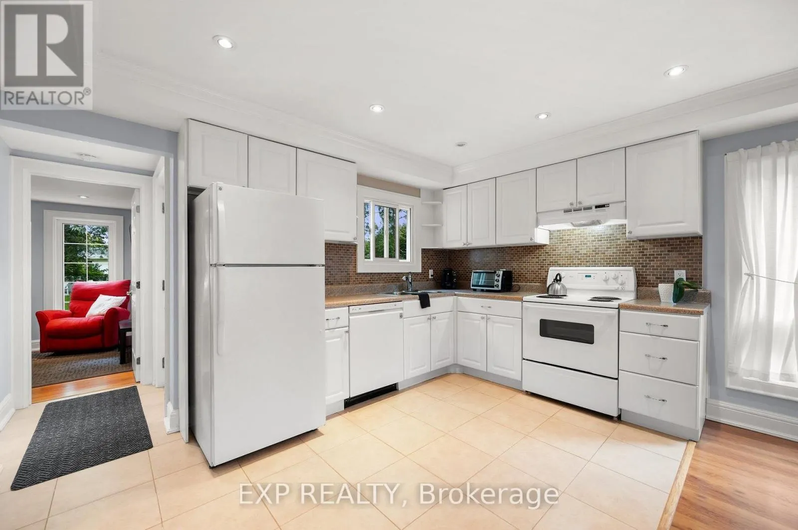 156 BEACH ROAD