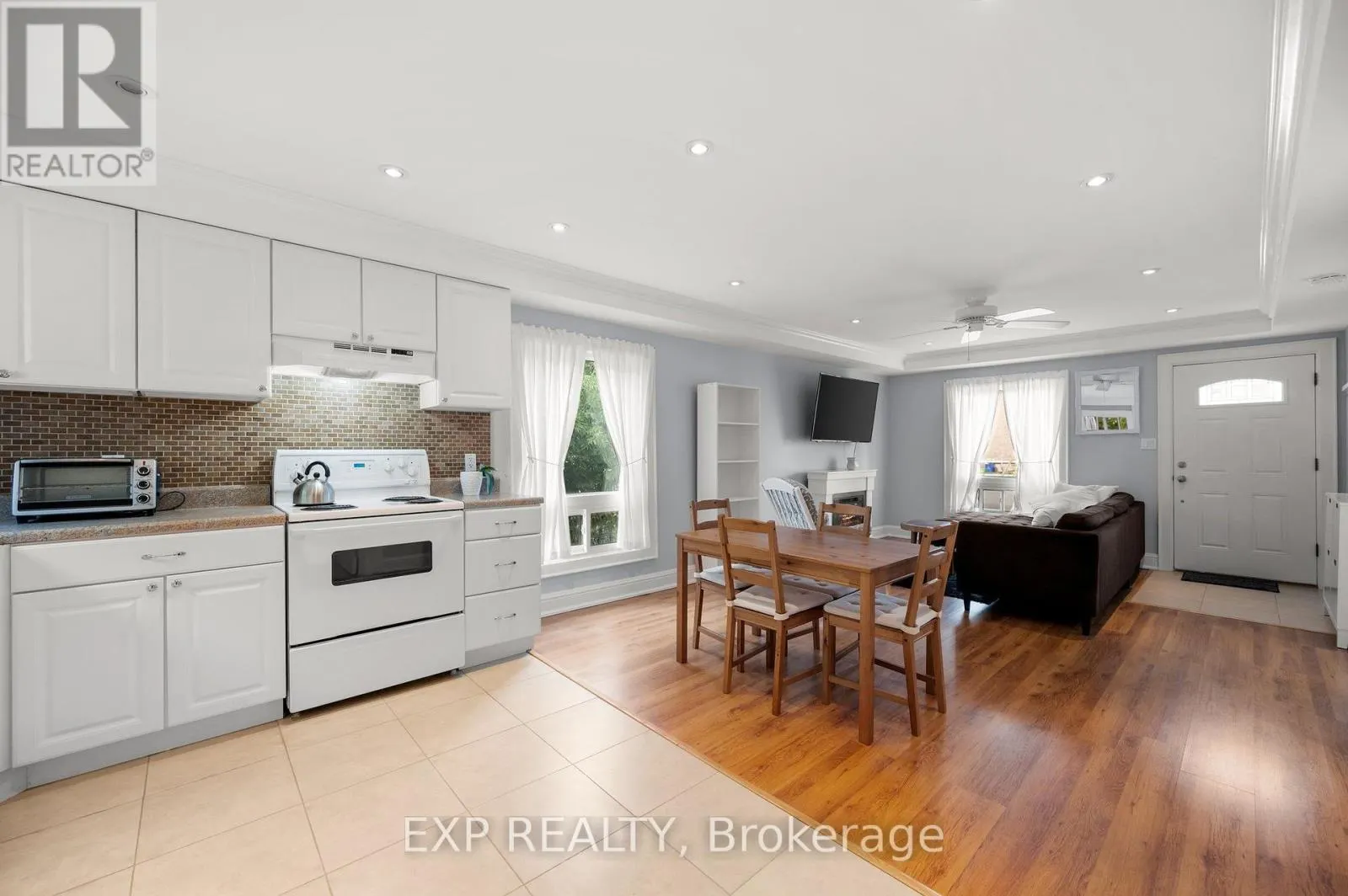 156 BEACH ROAD