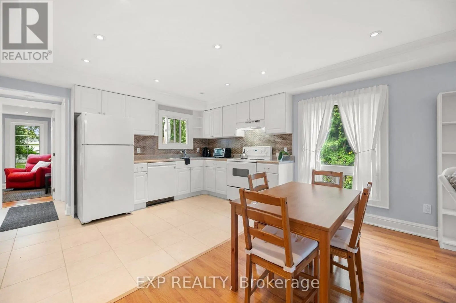 156 BEACH ROAD