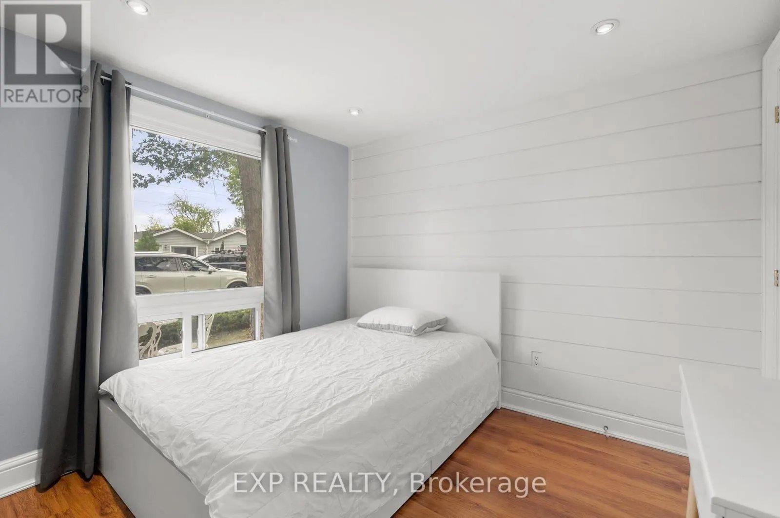 156 BEACH ROAD