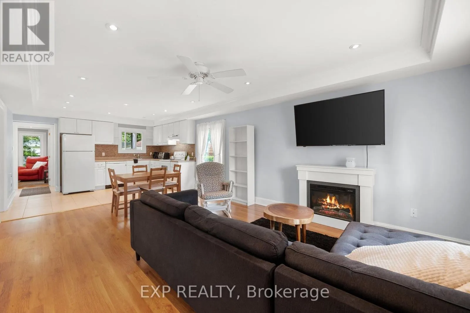 156 BEACH ROAD