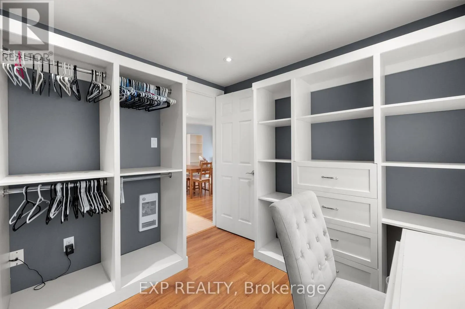 156 BEACH ROAD