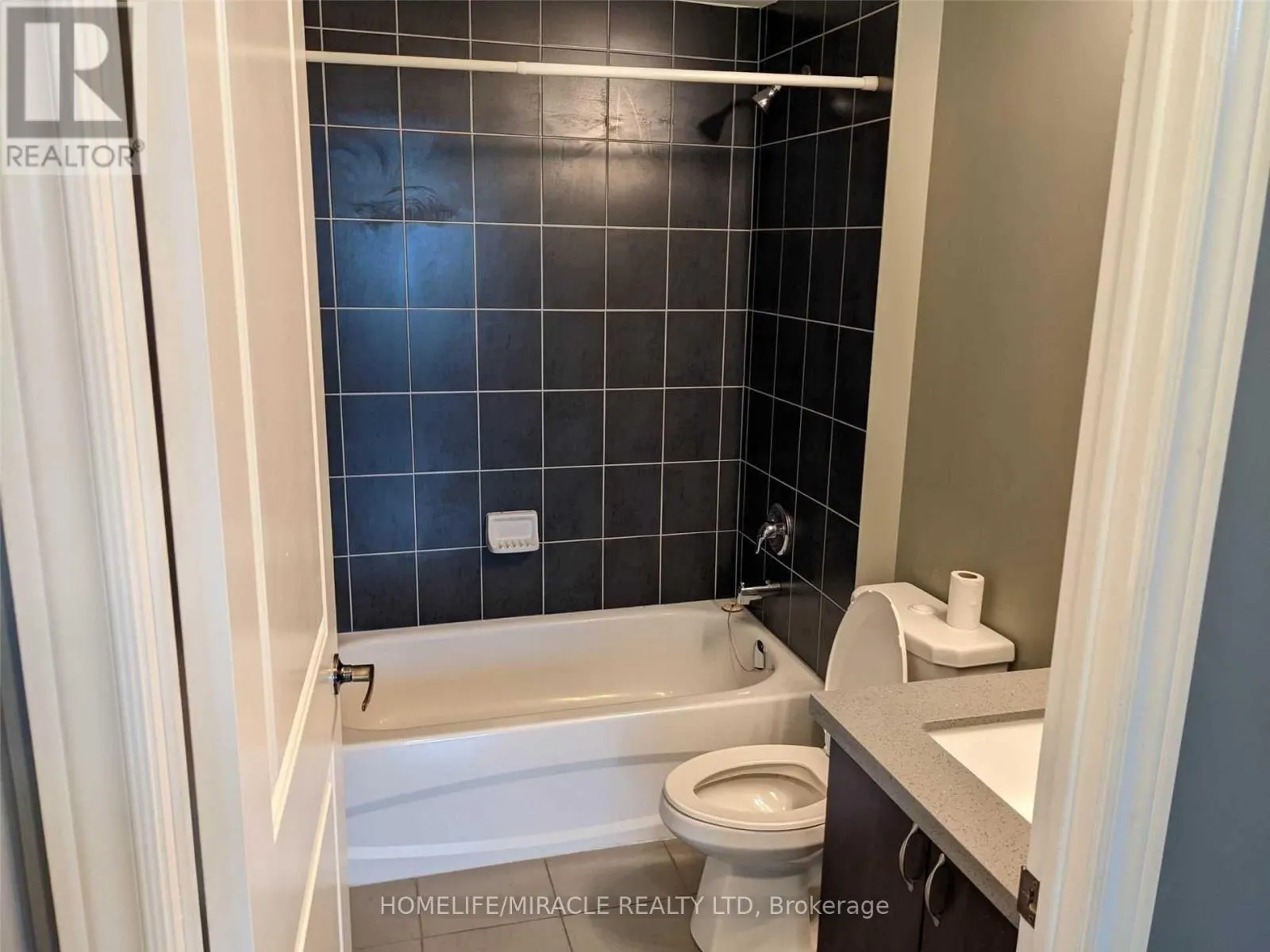 520 - 7400 MARKHAM ROAD