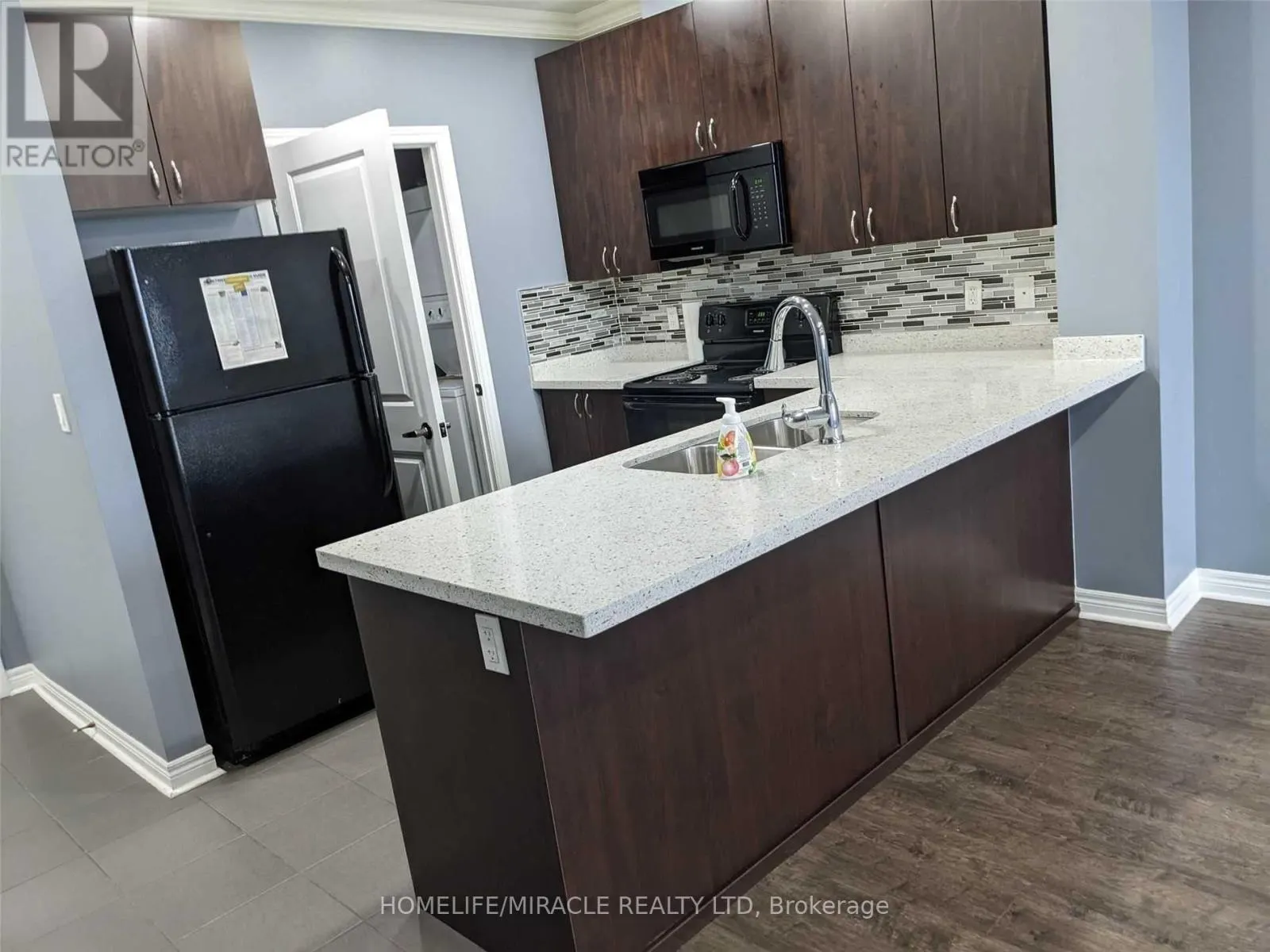 520 - 7400 MARKHAM ROAD