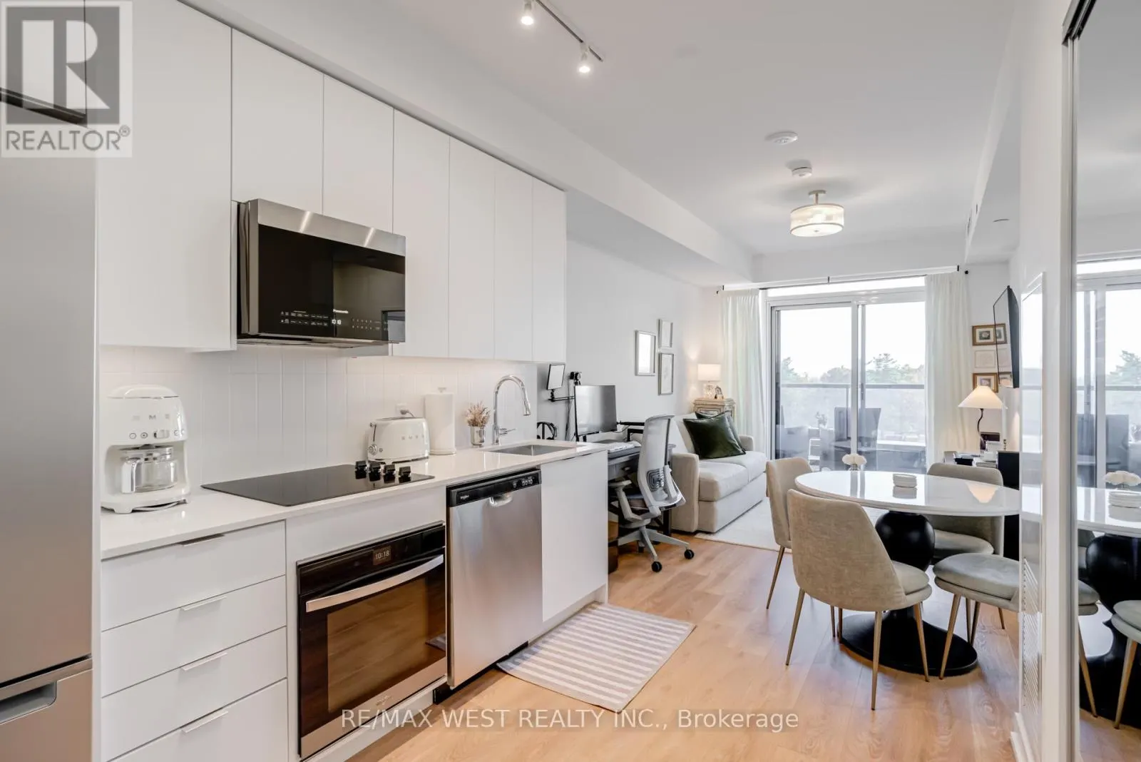 511 - 474 CALDARI ROAD