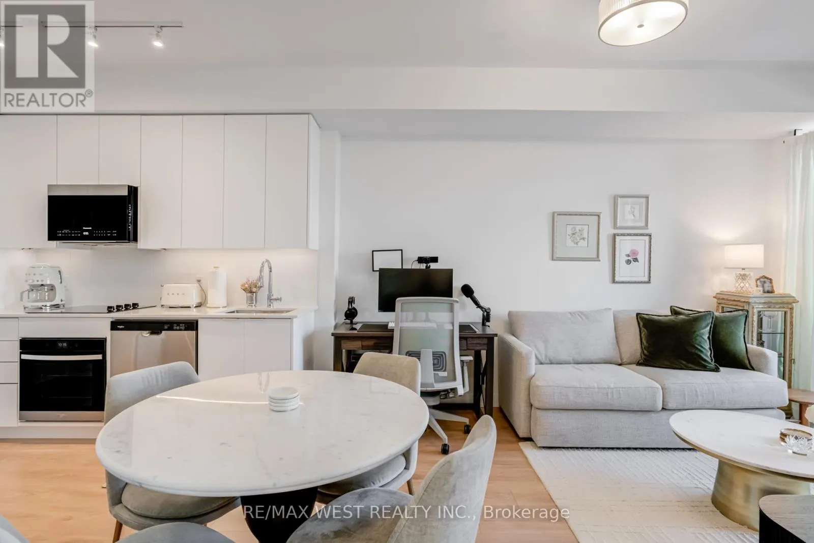 511 - 474 CALDARI ROAD
