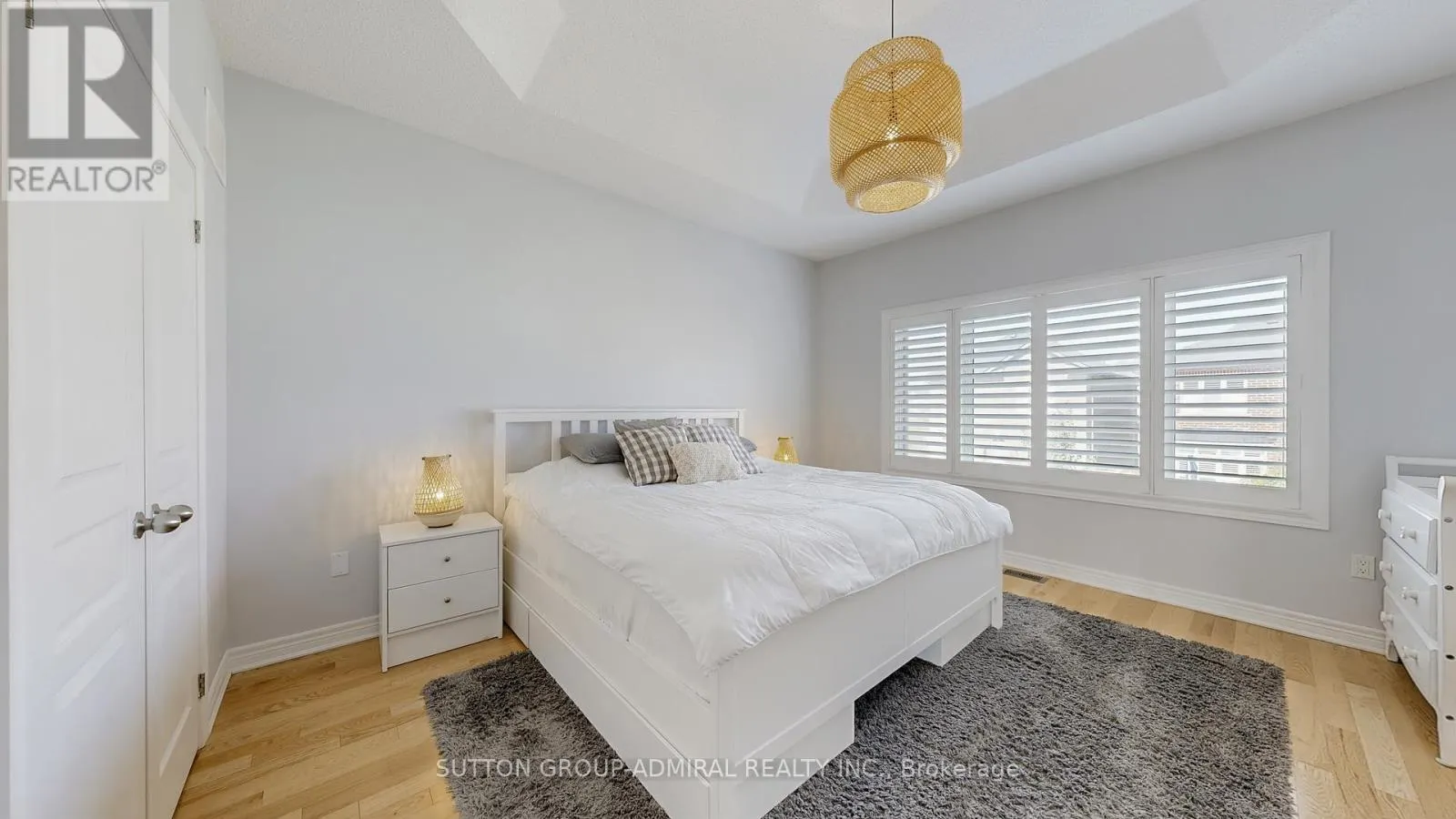 6 ANDREETA DRIVE