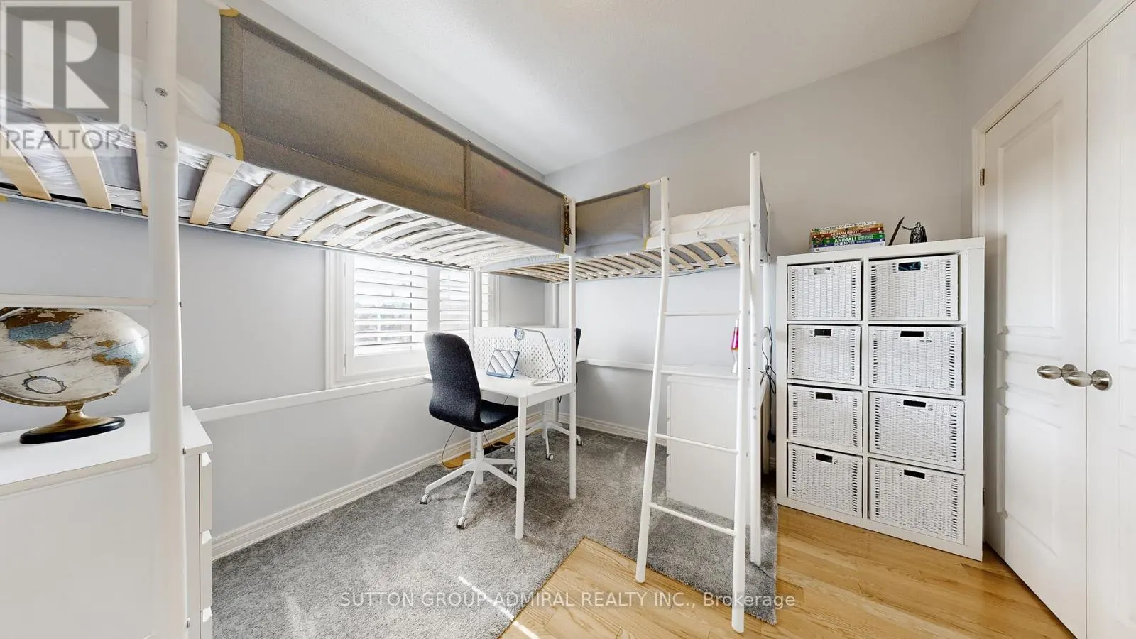 6 ANDREETA DRIVE
