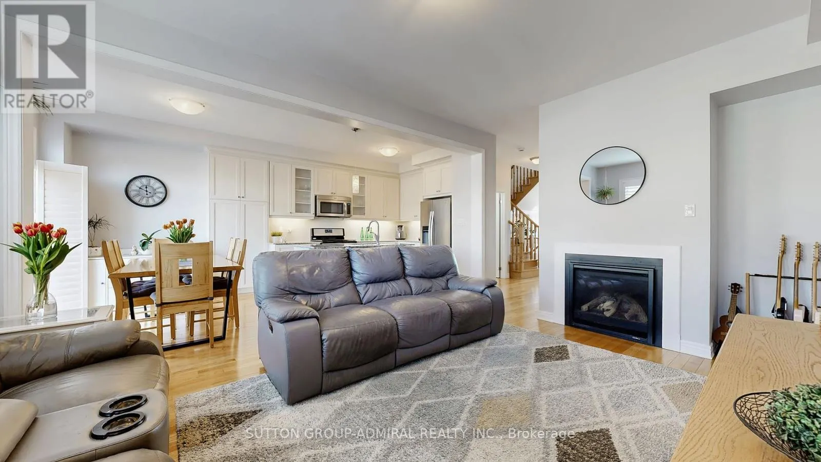 6 ANDREETA DRIVE
