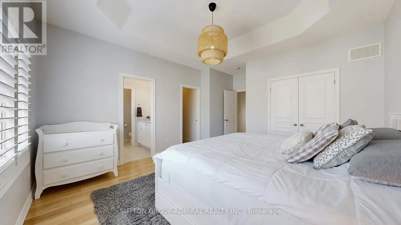 6 ANDREETA DRIVE