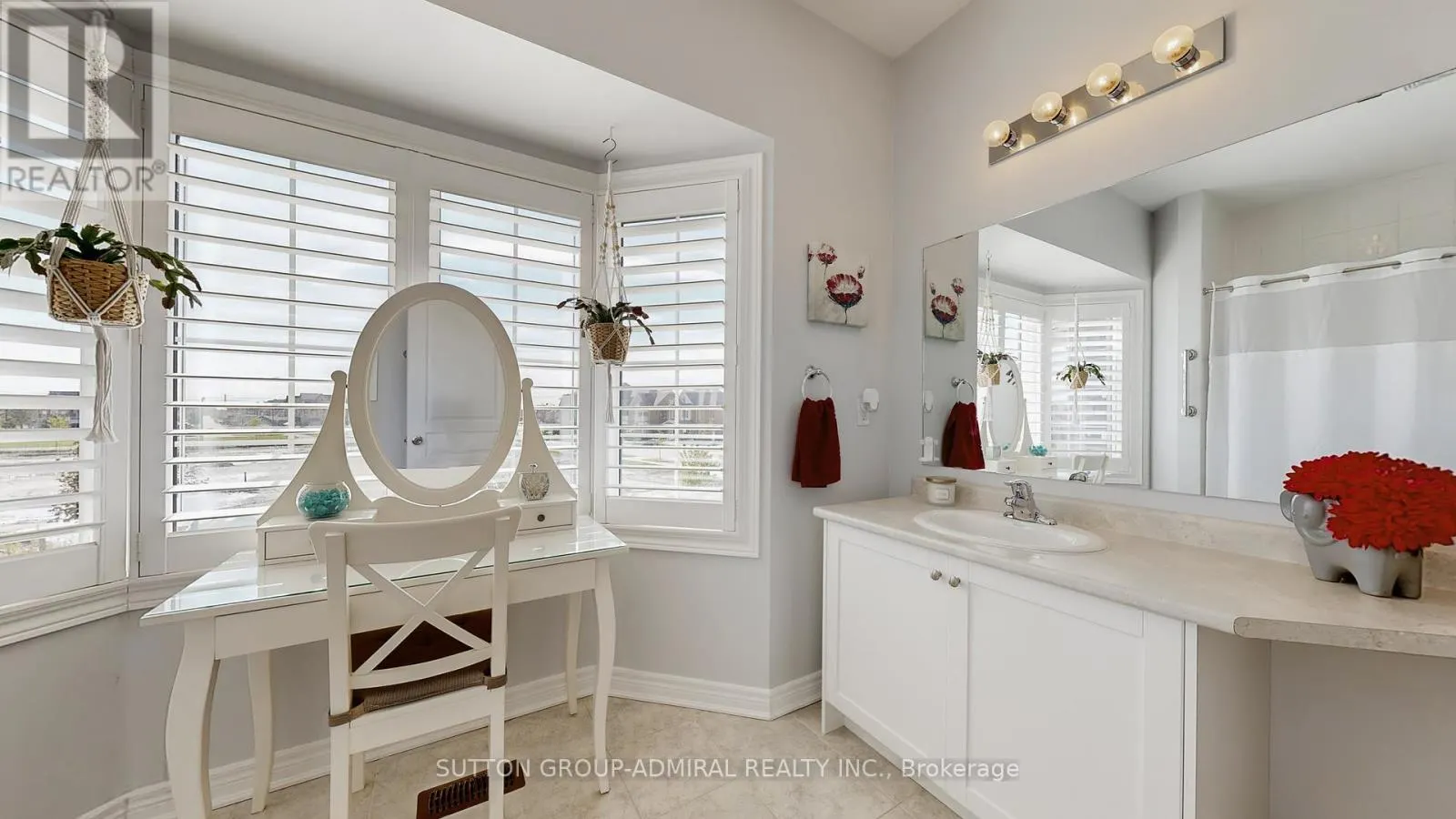 6 ANDREETA DRIVE