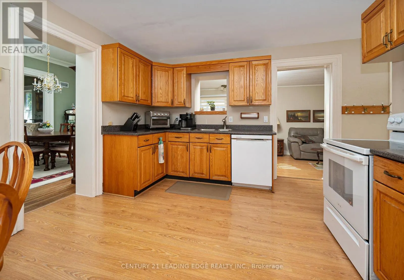 172 MAIN STREET N