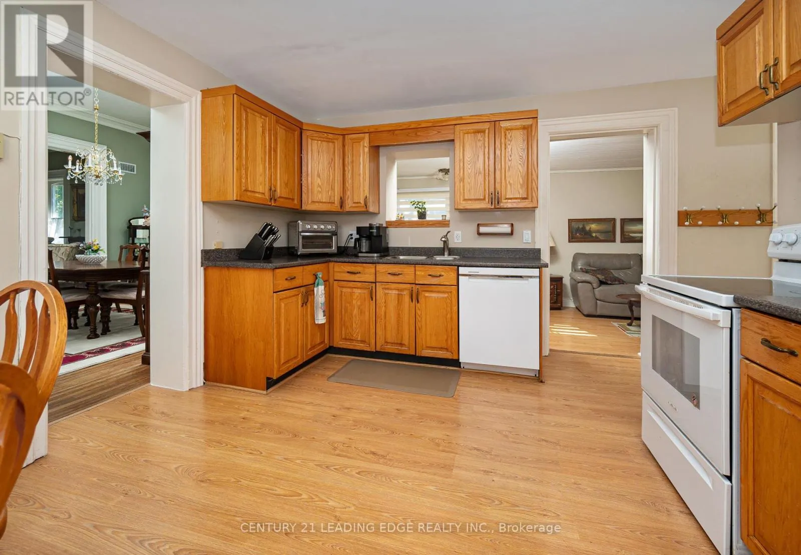 172 MAIN STREET N