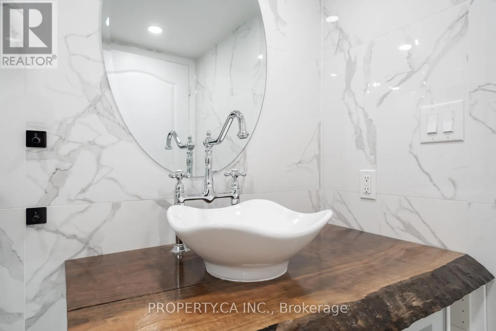 303 - 399 SOUTH PARK ROAD