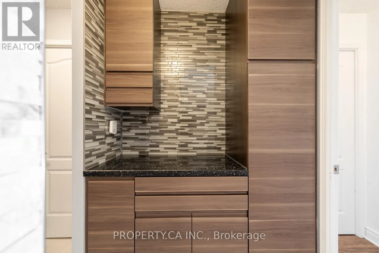 303 - 399 SOUTH PARK ROAD