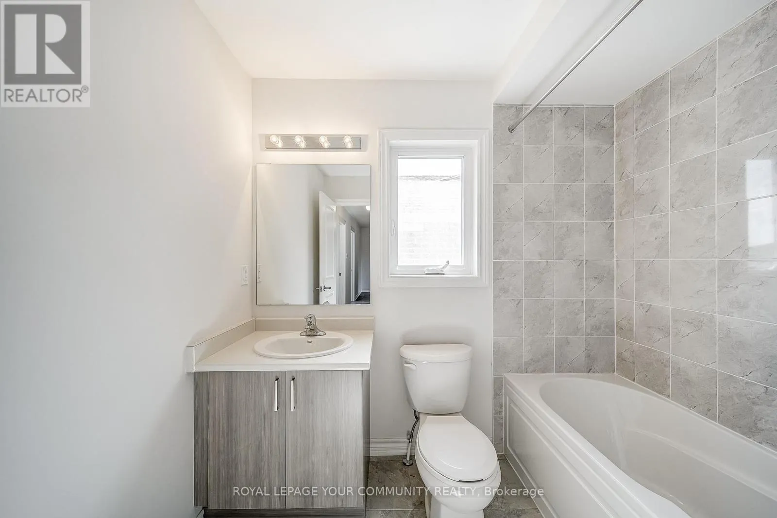22 SAM BATTAGLIA CRESCENT