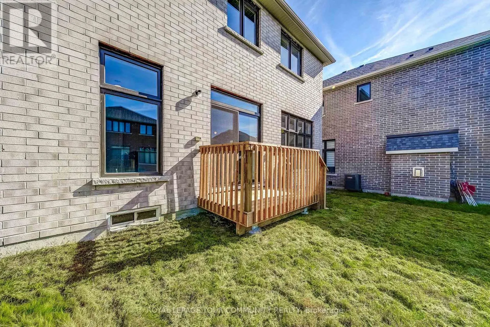 22 SAM BATTAGLIA CRESCENT