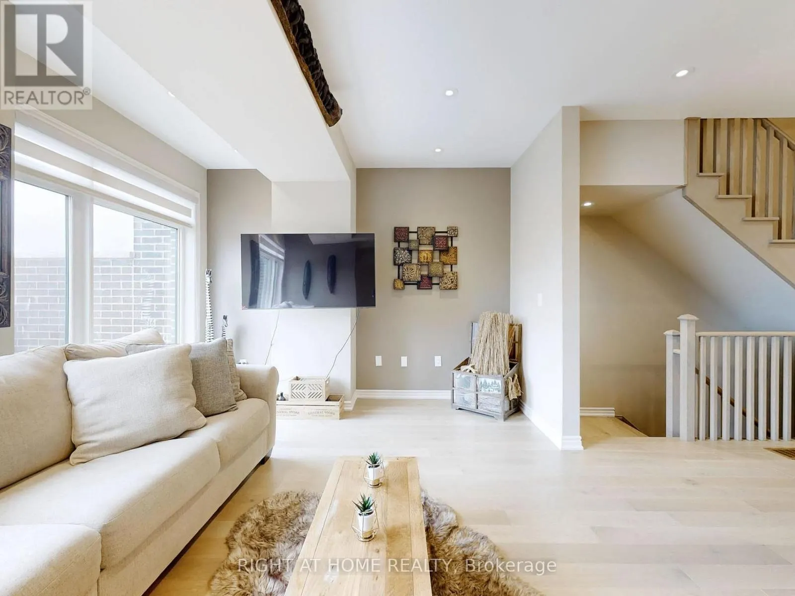 279 MOODY DRIVE