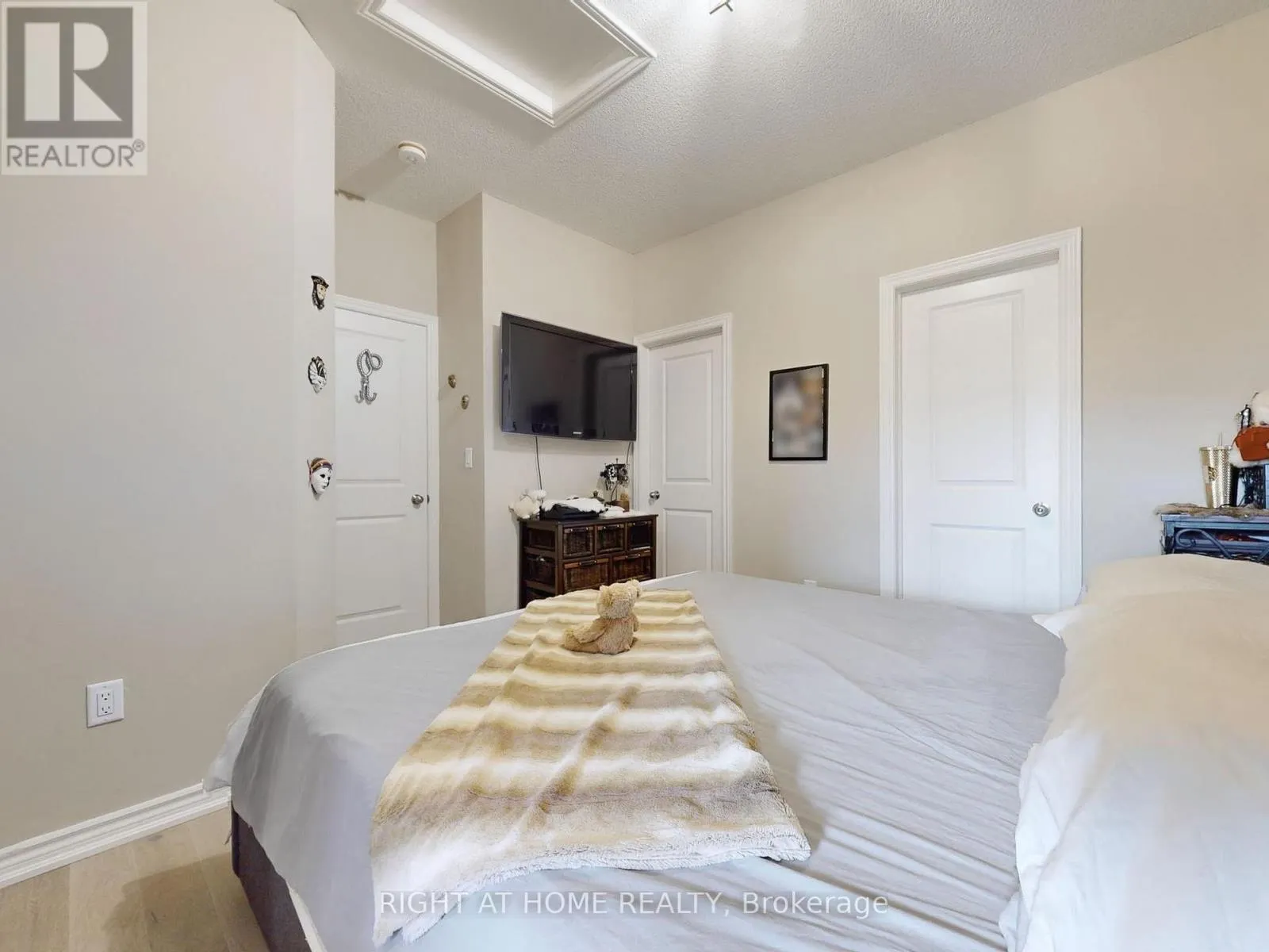 279 MOODY DRIVE