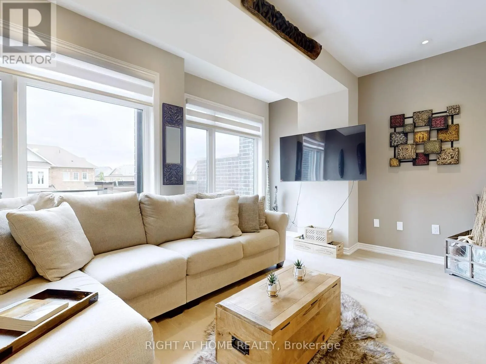 279 MOODY DRIVE