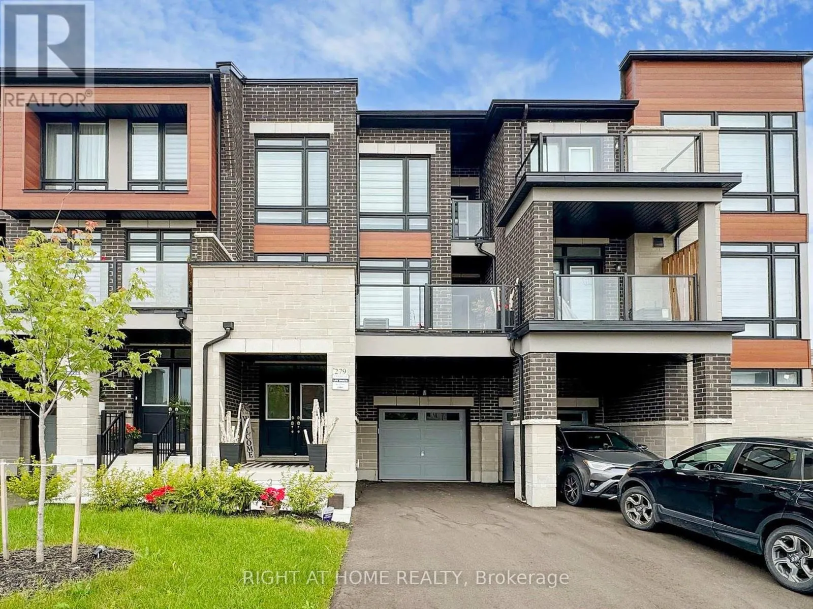 279 MOODY DRIVE