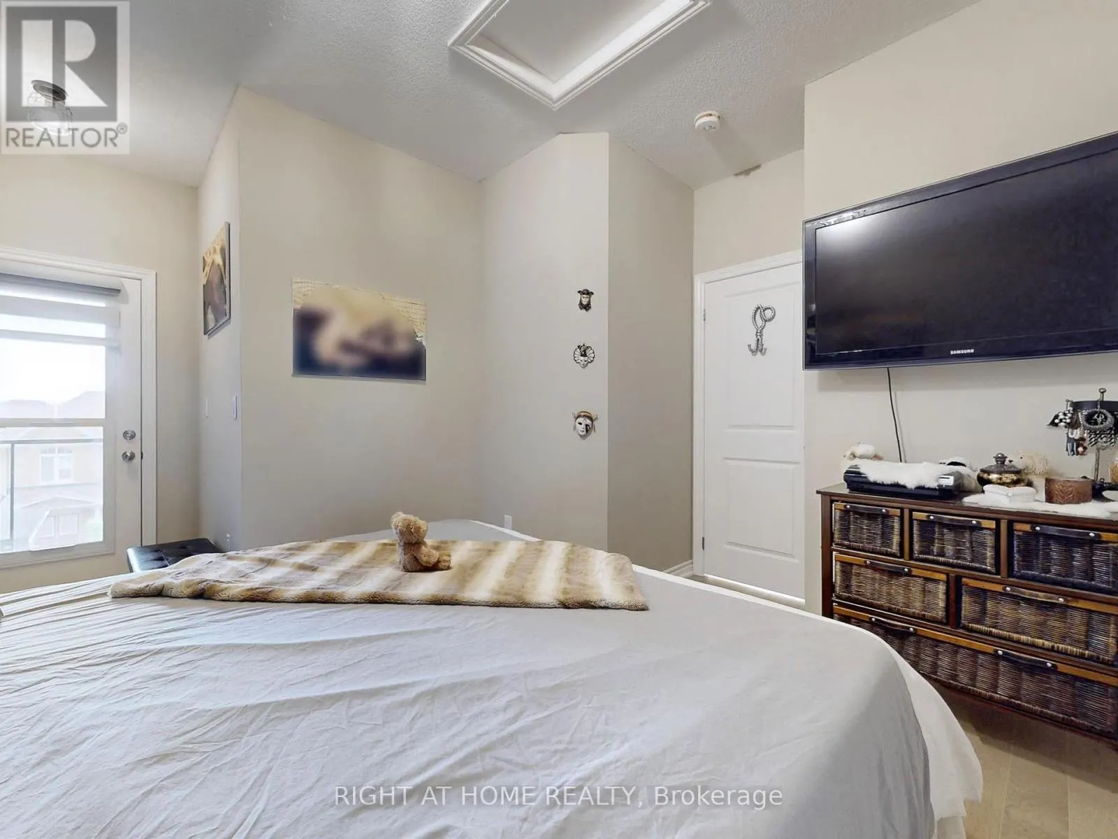 279 MOODY DRIVE