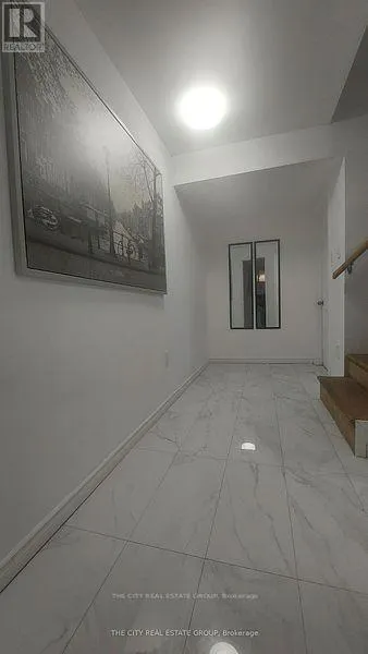 MAIN FLOOR - 22 PINEWAY AVENUE