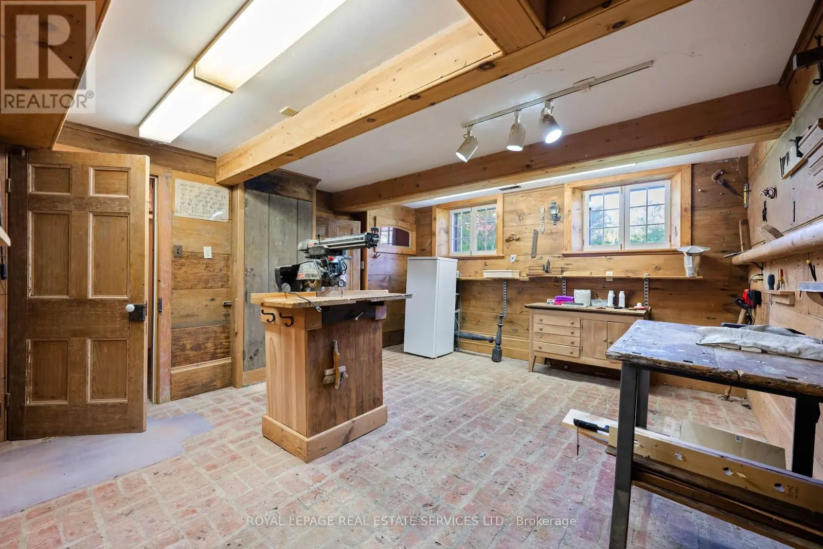 2414 CONCESSION 3 ROAD