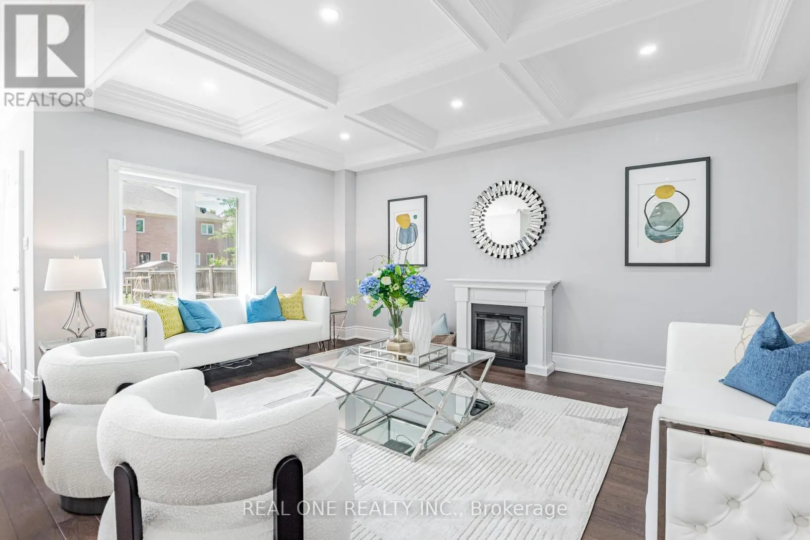 72 CASSANDRA CRESCENT
