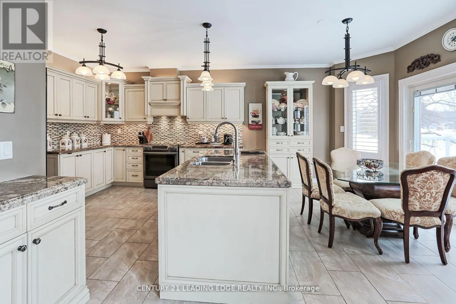 2 DEER RIDGE ROAD