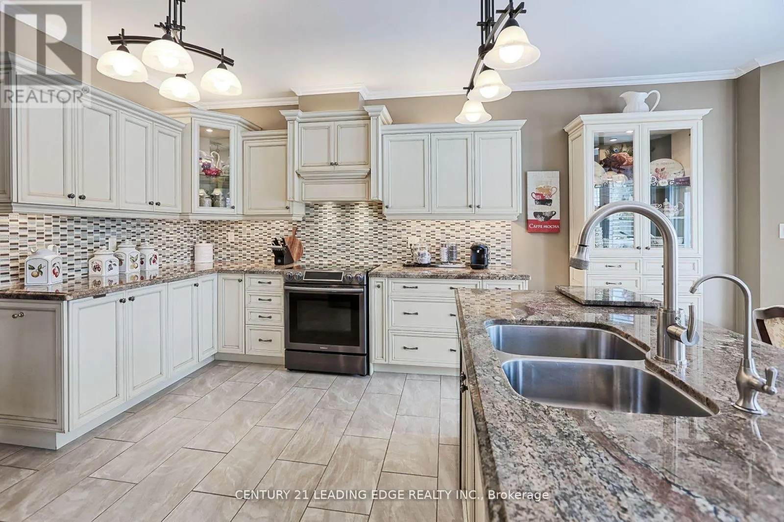 2 DEER RIDGE ROAD