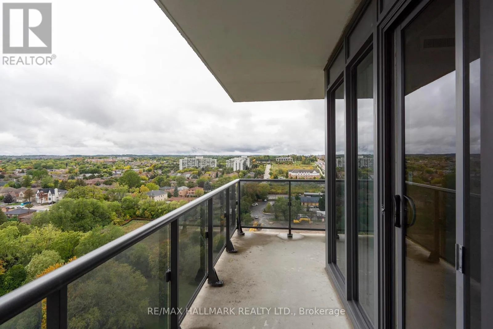 1609A - 9608 YONGE STREET