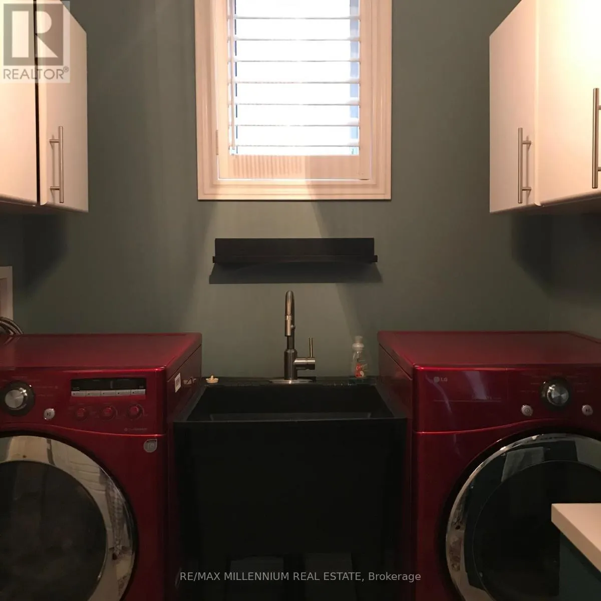 89/BARNETT - 82 LAMPKIN STREET W