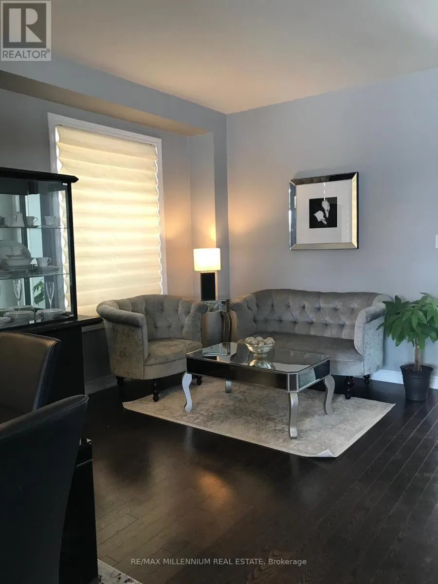 89/BARNETT - 82 LAMPKIN STREET W