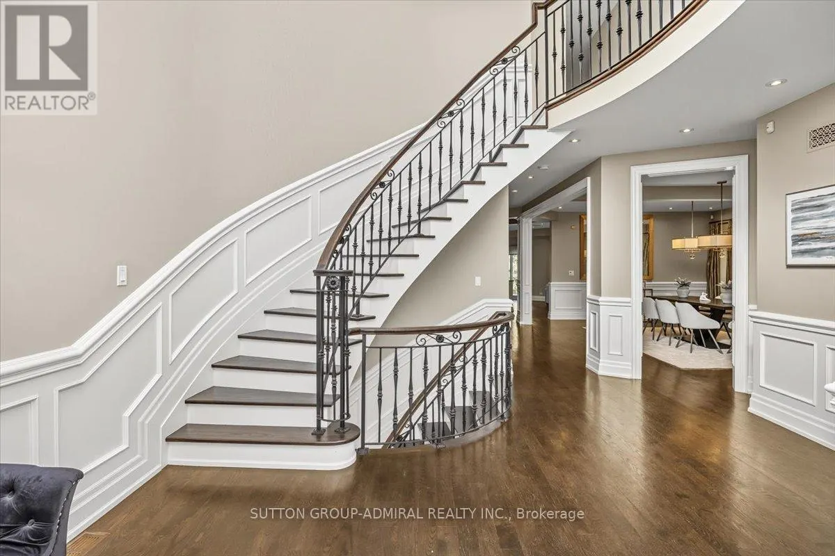 108 MACARTHUR DRIVE