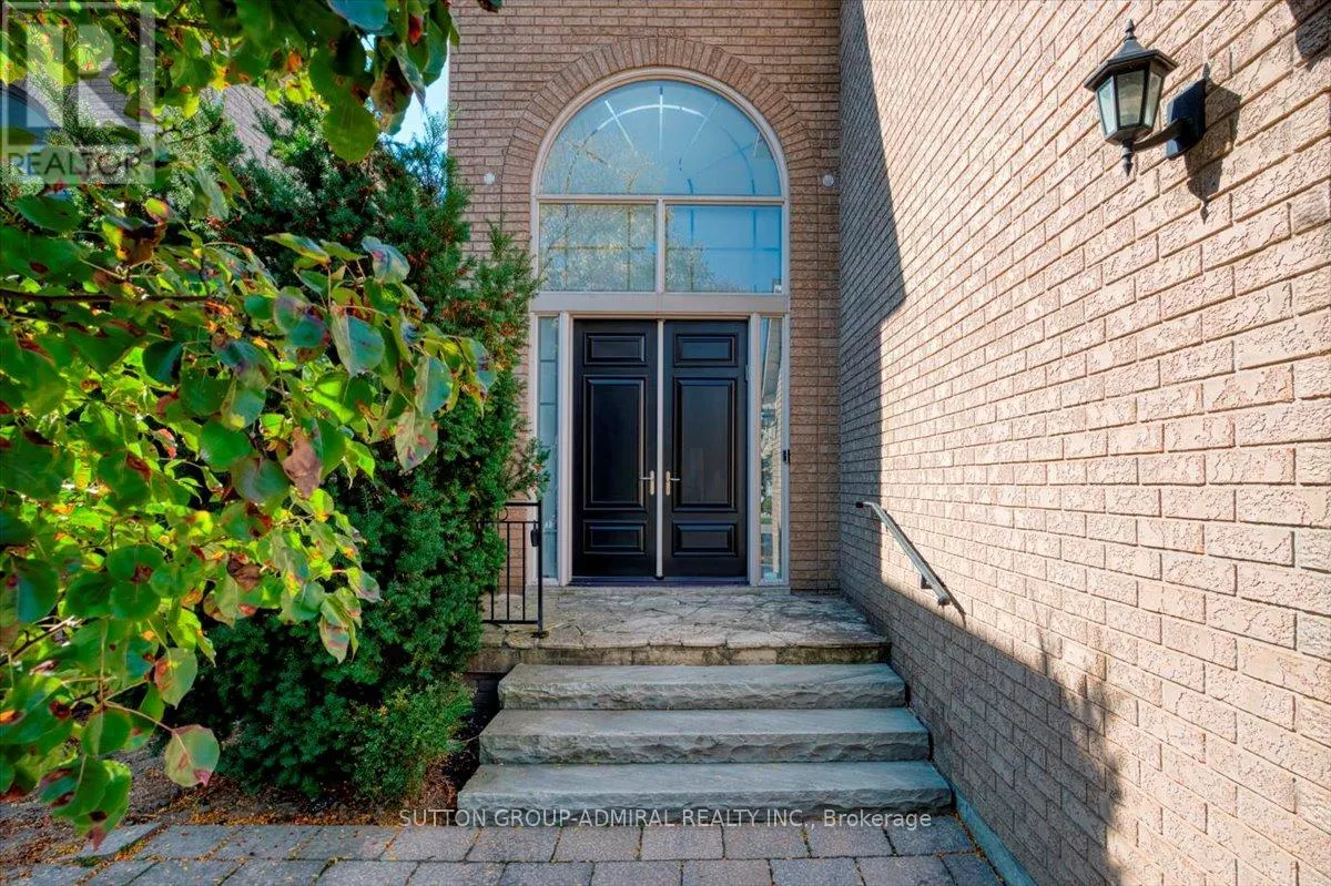 108 MACARTHUR DRIVE