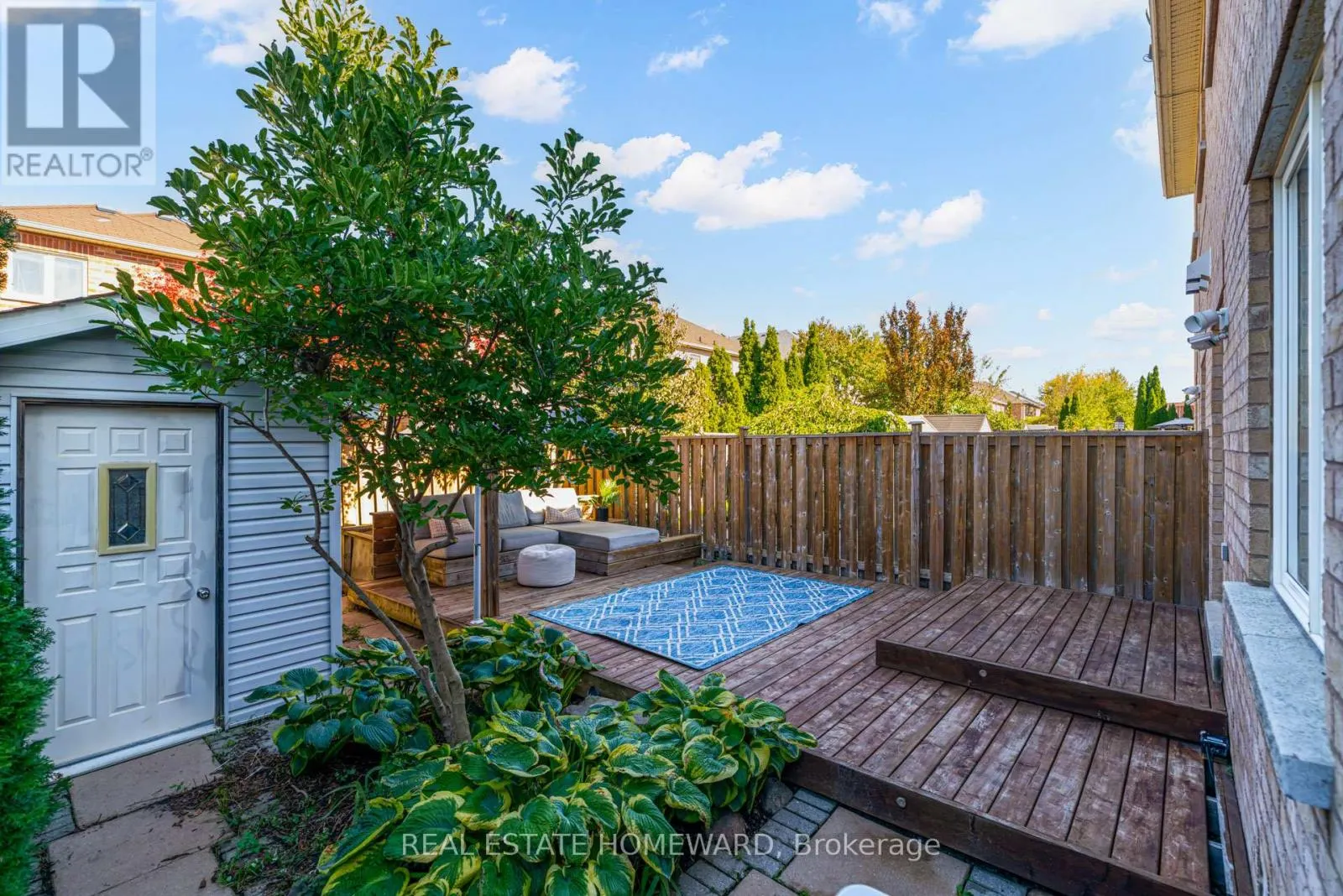 8 OZNER CRESCENT