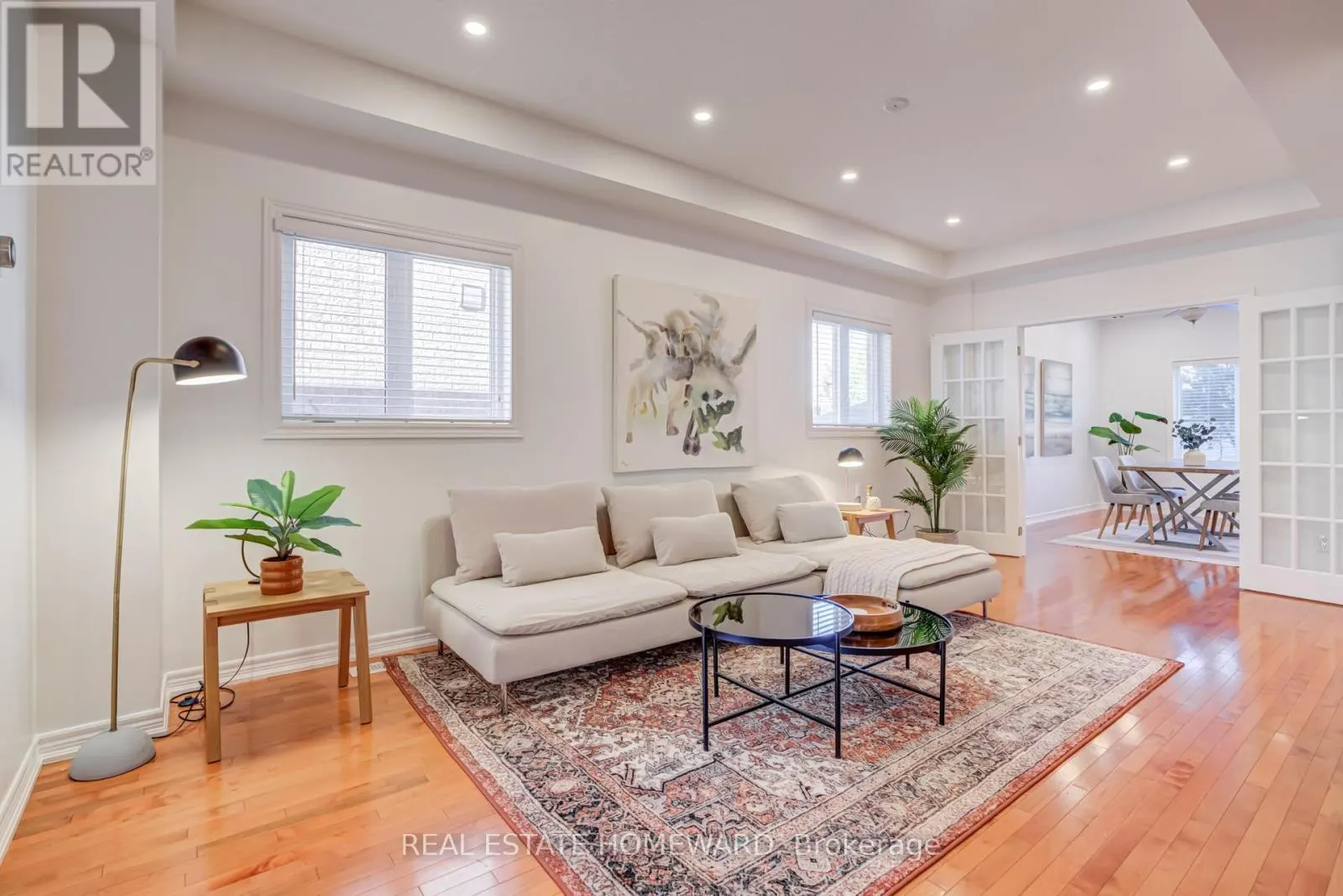 8 OZNER CRESCENT
