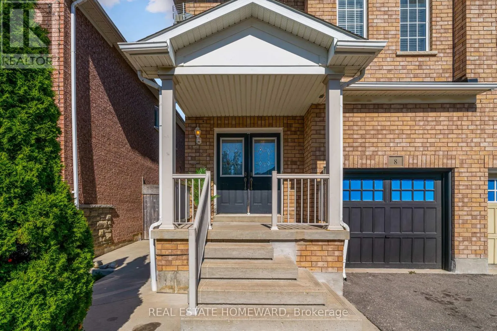 8 OZNER CRESCENT